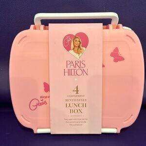 NWT Paris Hilton 🦋🎀 4 Compartment Bento Style Lunch Box with pink butterflies